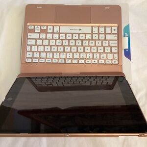 FLEXBOOK TOUCH 7-in-1 KEYBOARD CASE ( Color: Rosepink) ( PREOWNED)